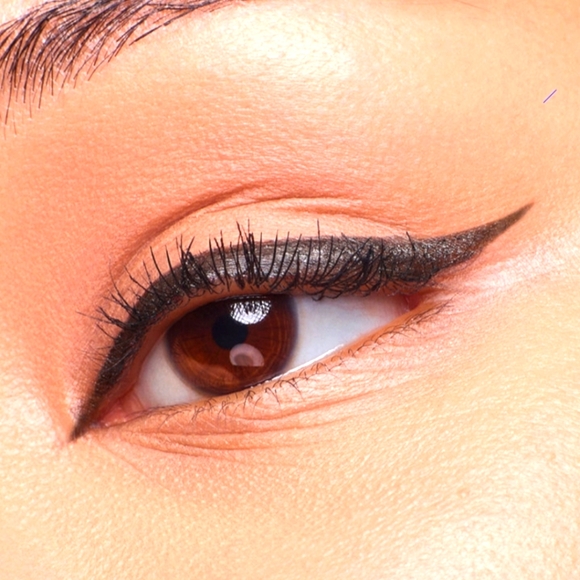 STILA Tourmaline Stay All Day Liquid EyeLiner Micro Tip NIB - Picture 1 of 5